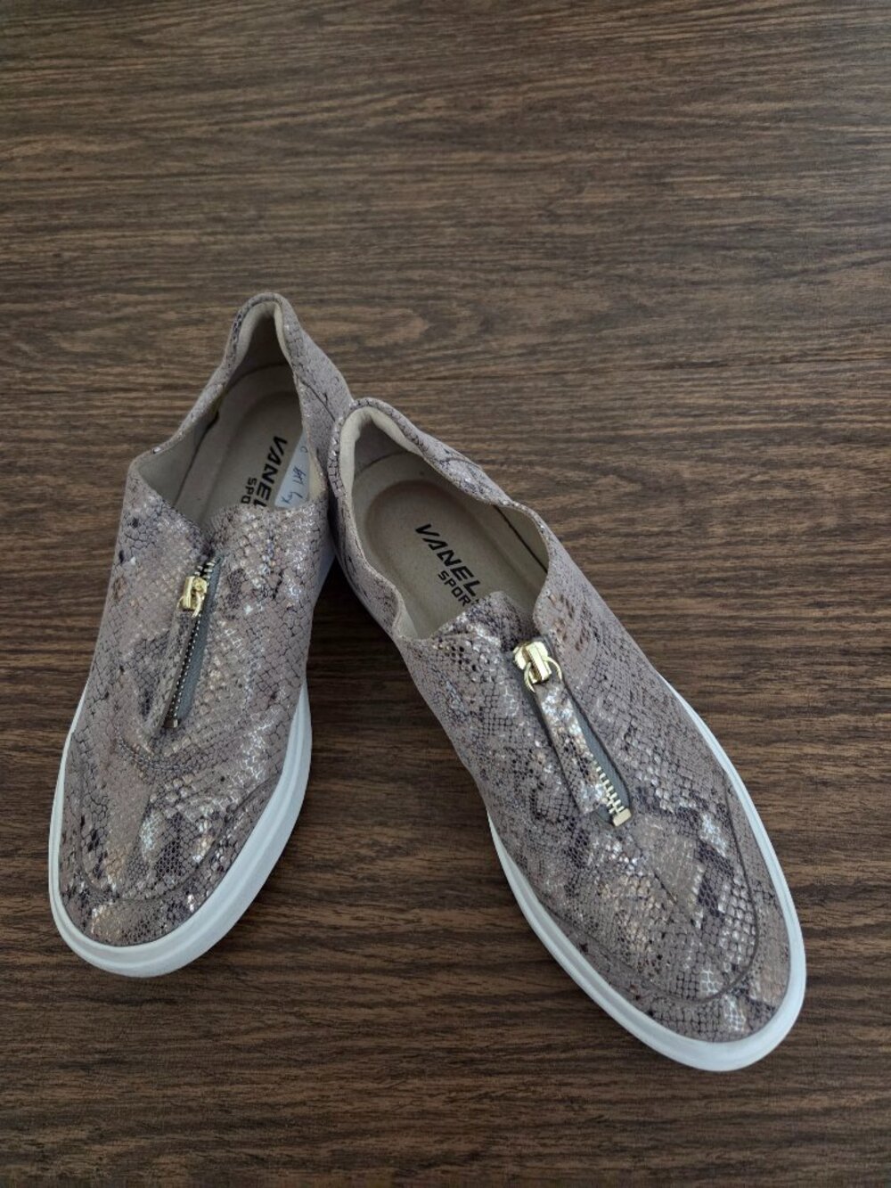 VANELI SPORT Women's Metallic Snakeskin Print Slip-On Zip Front Sneakers - 7.5M
